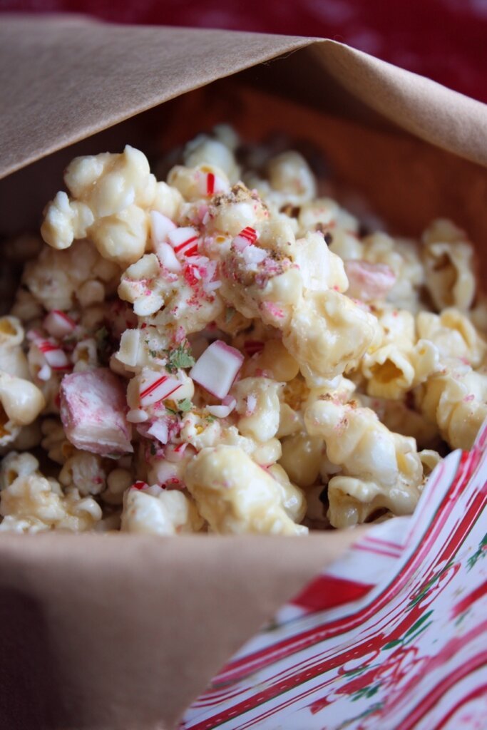 Peppermint White Chocolate Popcorn Mix